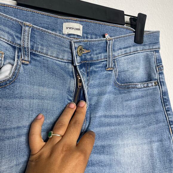 Sneakpeek Womens Jeans Size 5 Girlfriend Denim Blue Light Wash Distressed Casual - Picture 8 of 14